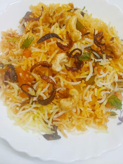 மண் பானை வெஜ் தம் பிரியாணி செய்முறை முக்கிய புகைப்படம்