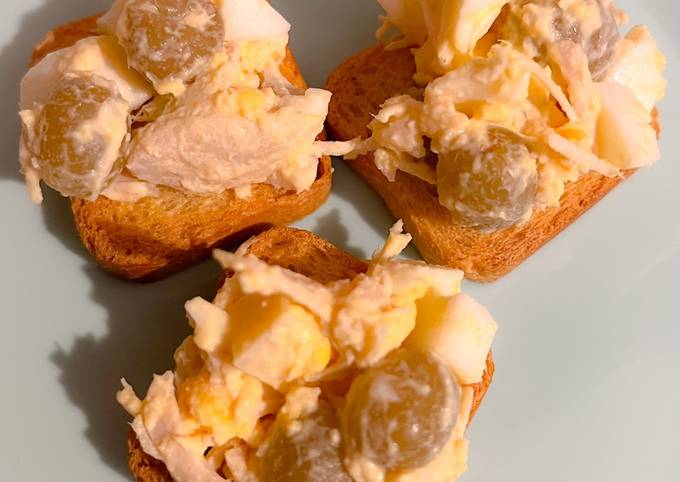 Закусочний салатик на грінках