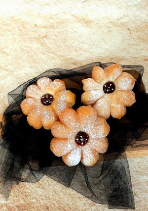 Foto resep Floral-Shaped Doughnuts | Donat Bunga