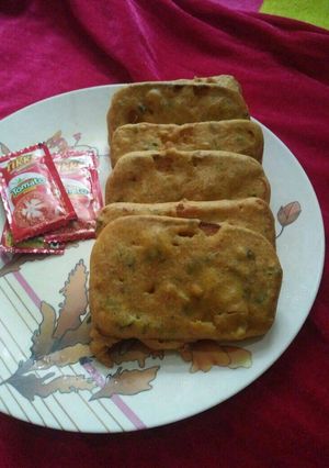 A picture of Bread pakoda.