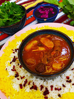 عکسی از دستور خورشت به آلو