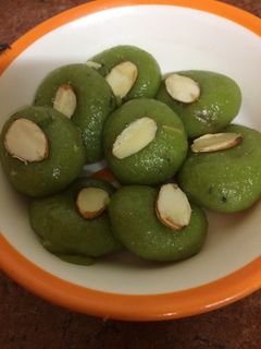 कीवी पेड़ा रेसिपी मुख्य फोटो