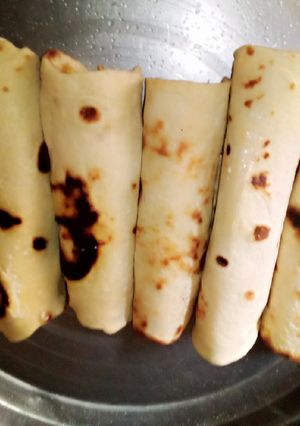 A picture of Shawarma bread.