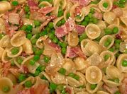 A picture of creamy peas pasta