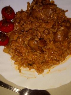 Csirkemáj pörkölt, rizzsel recept fotója