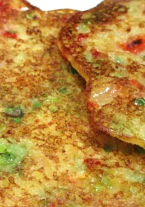 Rava (suji) Uttapam रेसिपी मुख्य फोटो