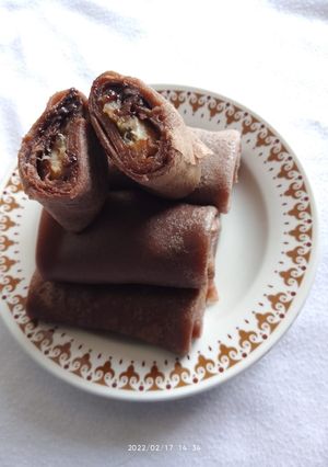 Foto resep Dadar gulung cocholatos isi pisang dan meses ceres
