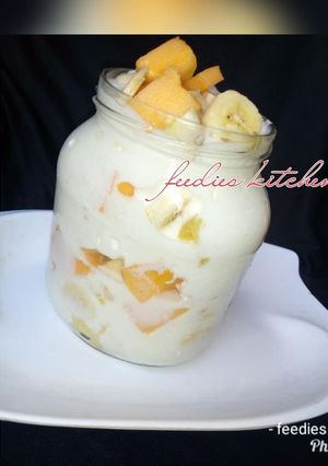 A picture of Fruit yoghurt.