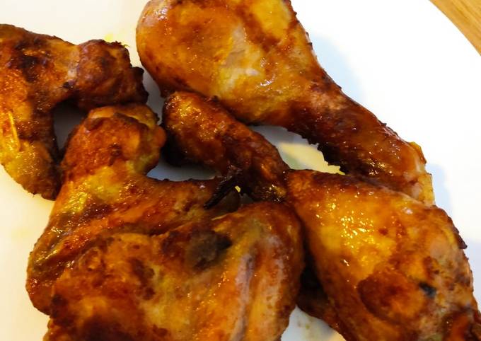 Resep Ayam goreng bumbu kuning air fryer oleh mommyhaikal - Cookpad