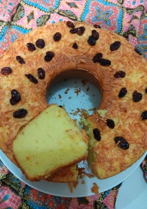 Foto resep Bolu tape topping keju & kismis