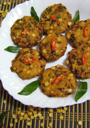 A picture of Masala Vada.