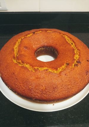 Una foto de Torta de zanahoria banana y salvado de avena. Carrot Cake, budín de zanahoria y banana