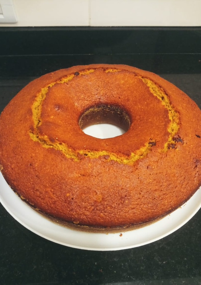 Una foto de Torta de zanahoria banana y salvado de avena. Carrot Cake, budín de zanahoria y banana