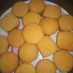 A picture of Queens cake.