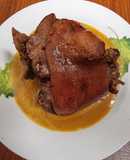 Codillo de cerdo guisado