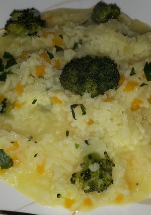 O poză a rețetei Risotto cremos cu broccoli.