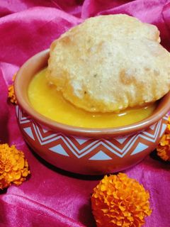 आमरस मसाला पुरी (amras masala puri recipe in marathi) रेसिपी चे मुख्य फोटो