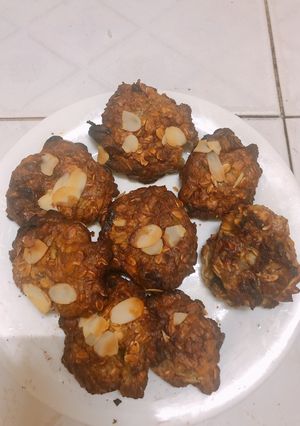 Hình của món Bánh chuối yến mạch hạnh nhân.