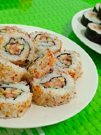 Bagaimana Menyiapkan Sushi rumahan Anti Gagal