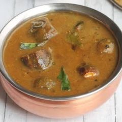 A picture of Brinjal Curry/Ennai Kathirikai Kuzhambu🍆.