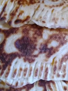 صورة لوصفة فطائر في الطاجين (المقلاة)