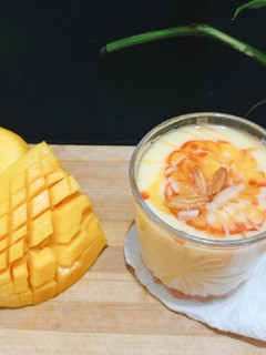 A picture of Mango milk shake.
