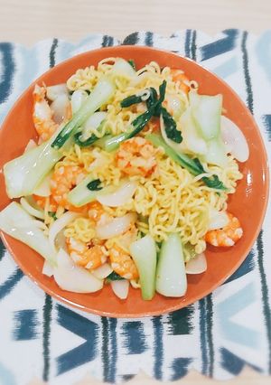 Hình của món Mì xào tôm.