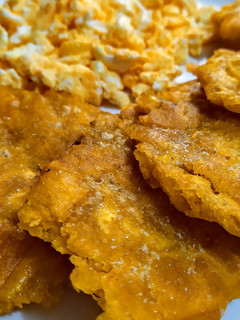 Una foto de PATACONES Con🥚 Huevos Revueltos...!😋