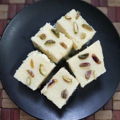 A picture of Chana Pudding (Steamed).