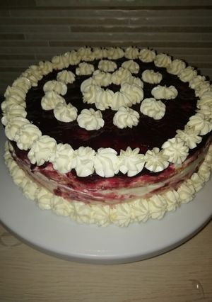 Diétás Erdei gyümölcsös mascarponés torta recept fotója