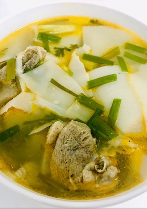 Hình của món Canh vịt nấu măng chua.
