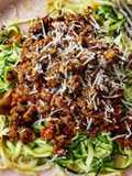 Zucchini Nudeln mit Bolognese