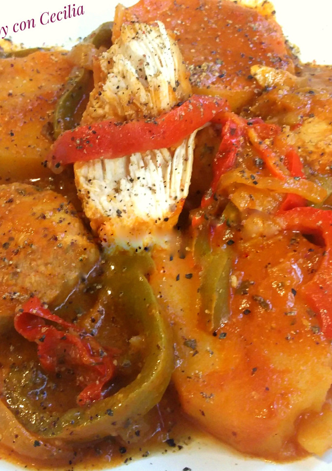 Una foto de Pechugas de pollo guisadas con patatas