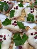 Involtini di pesce spada su crostini alberelli