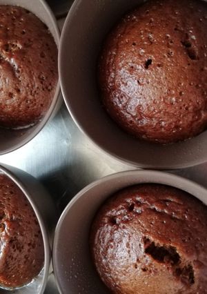 A picture of Steam Choco Cakes.
