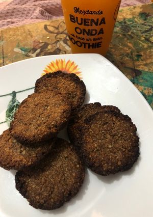 Una foto de Galletas de avena y cacao sin harinas y con pocos pasos