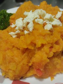 Una foto de Guiso de calabaza/ahuyama🍱🥘🍛