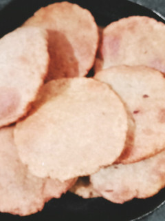 बेडमी पूड़ी (Bedmi puri recipe in hindi) रेसिपी मुख्य फोटो