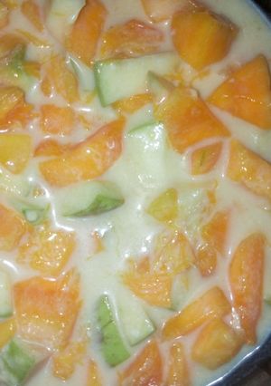 A picture of Mango salad.