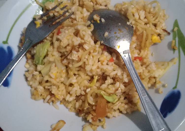 Resep Fried rice barbeque with Indomie Geprek yang Lezat