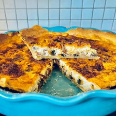A picture of Chorizo and mushroom Quiche.