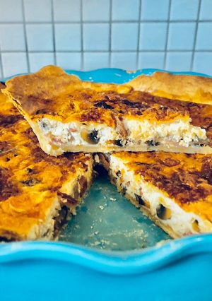 A picture of Chorizo and mushroom Quiche.
