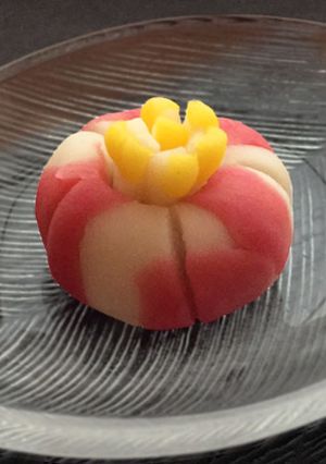 Une photo de Nerikiri Wagashi: "Tsubaki" (Camellia)