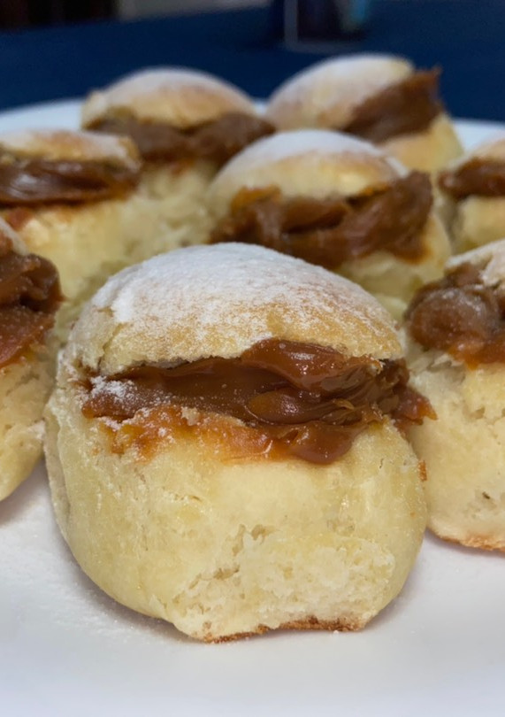 Una foto de Miguelitos de dulce de leche