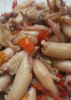 Foto resep Tumis Cumi Asin Pedas