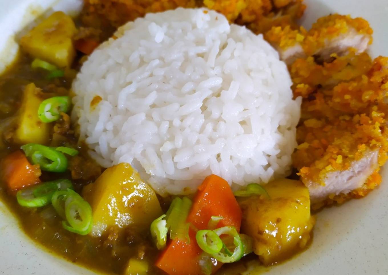 Nasi Kari ala Jepang dengan ayam katsu