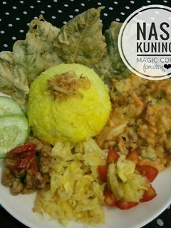 Foto resep Nasi Kuning Magic Com
