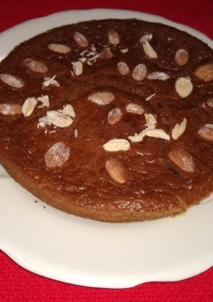 A picture of Bourbon biscuit cake.