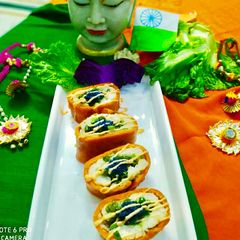 A picture of Vegetable Sushi.