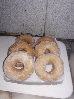 Una foto de Rosquitas azucaradas caseras♡